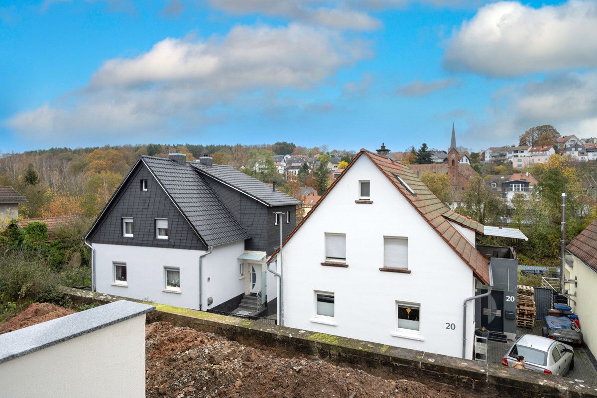 Mehrfamilienhaus II mit Garten-/Südansicht